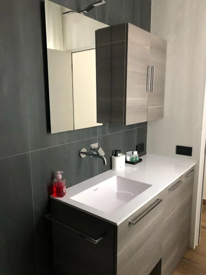 Borgiarooms Luxury Apartment ميلاتسو 0*,  إيطاليا