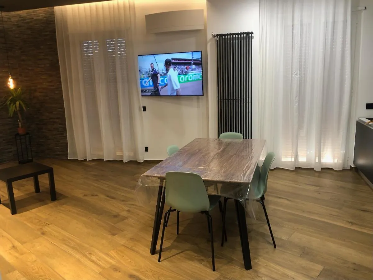 Borgiarooms Luxury Apartment ميلاتسو إيطاليا
