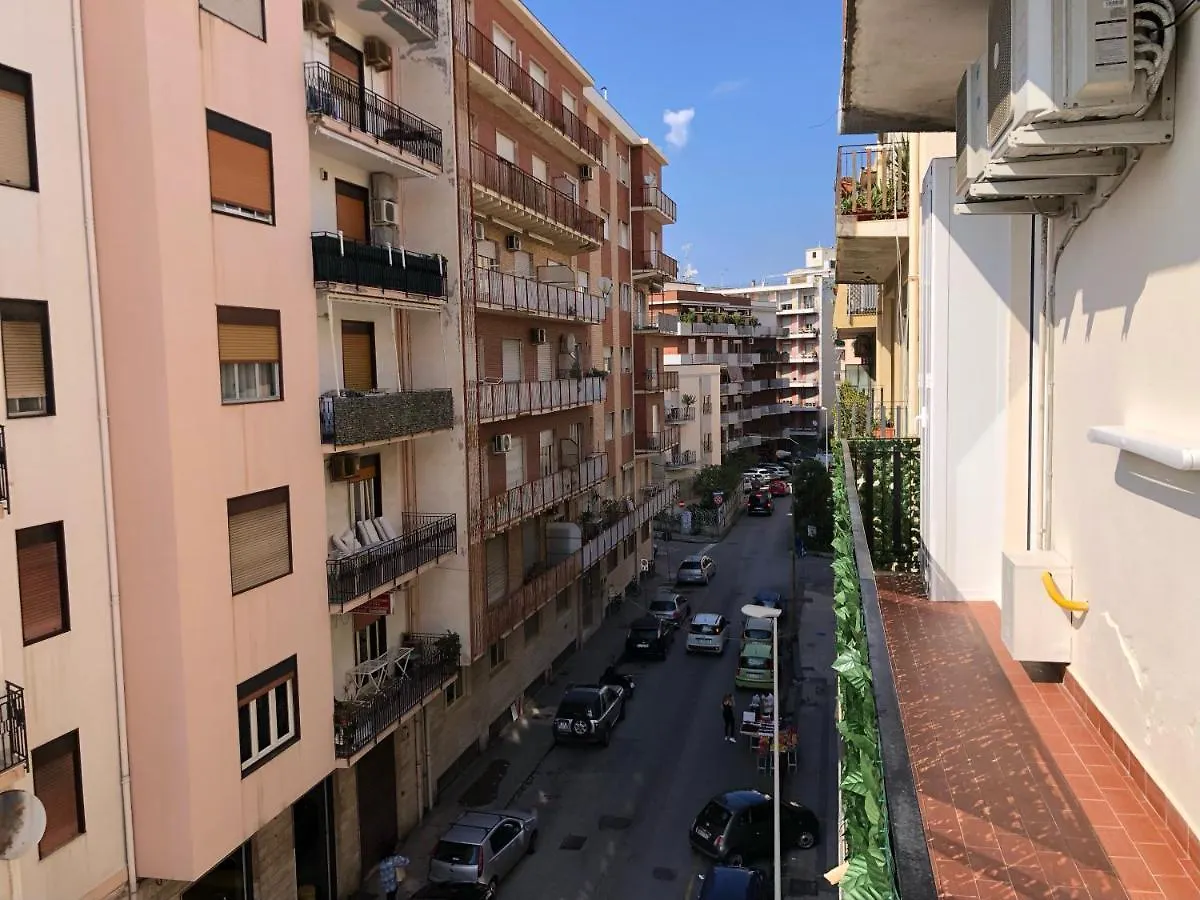 Borgiarooms Luxury Apartment ميلاتسو إيطاليا