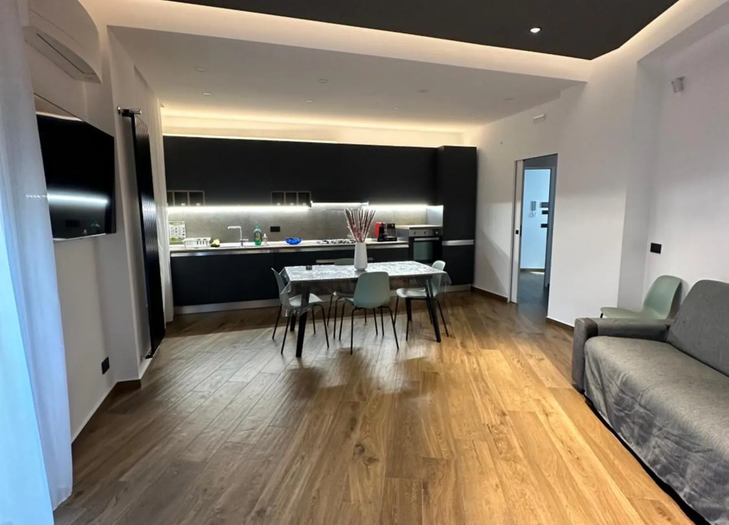 Borgiarooms Luxury Apartment Милаццо